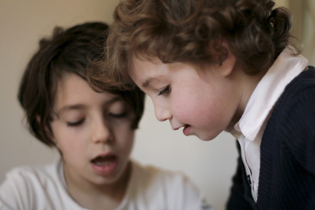 working-children-2084103_1920